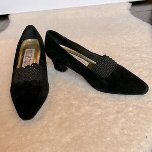 Mootsies Tootsies Black Suede Kitten Heel Pumps Size 7